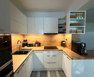 Eladó 4 szobás lakás, 4 szobás lakás, Čerín 96, Banská Bystrica, Szlov