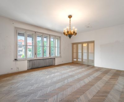 Történelmi bájjal rendelkező 3 szobás lakás Pozsony szívében
