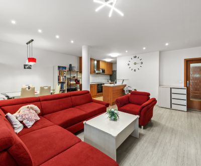 Eladó 3 szobás lakás, 3 szobás lakás, Robotnícka, Senec, Szlovákia