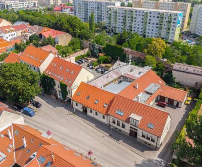 Eladó 5 vagy több szobás, 5 vagy több szobás, Kapitulská, Trnava, Szlo