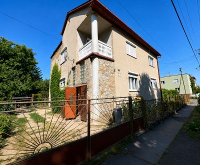 Eladó Családi ház, Családi ház, Mládežnícka, Levice, Szlovákia