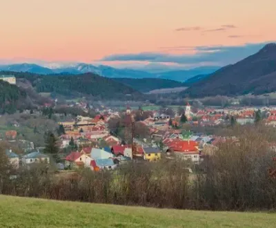 Eladó Mezőgazdasági és erdei telkek, Banská Bystrica, Szlovákia