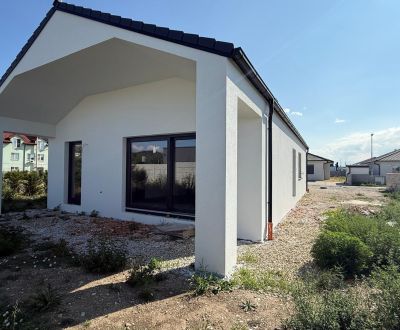 Eladó Családi ház, Családi ház, Karasova, Senec, Szlovákia