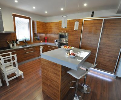 Eladó 3 szobás lakás, 3 szobás lakás, Anízová, Bratislava - Vrakuňa, S