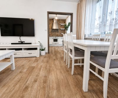Eladó 3 szobás lakás, 3 szobás lakás, Komárnická, Bratislava - Ružinov