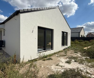 Eladó Családi ház, Családi ház, Karasova, Senec, Szlovákia