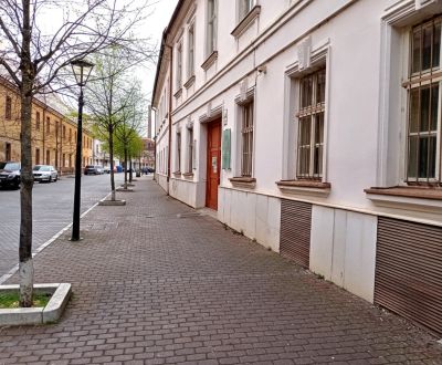 Kiadó Irodahelység, Irodahelység, Františkánska, Trnava, Szlovákia