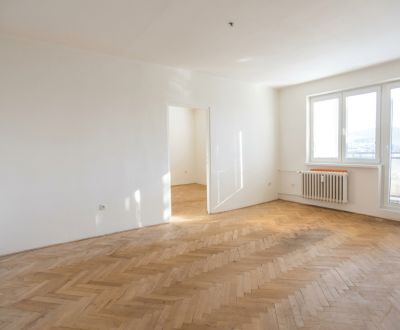 Eladó 3 szobás lakás, 3 szobás lakás, Zvolen, Szlovákia