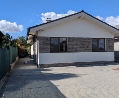 Kiadó Családi ház, Családi ház, Krakovská, Nitra, Szlovákia
