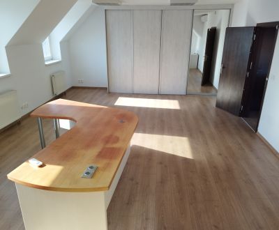 Kiadó Irodahelység, Irodahelység, Trojičné námestie, Bratislava - Podu