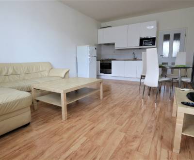 Kiadó 3 szobás lakás, 3 szobás lakás, Heydukova, Bratislava - Staré Me