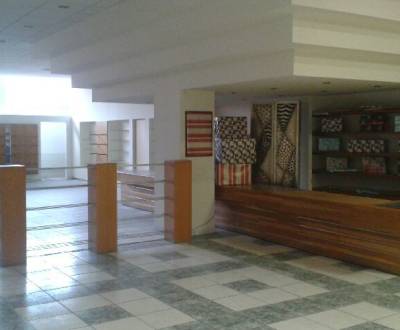 Kiadó Üzlethelység, Üzlethelység, Galanta, Szlovákia