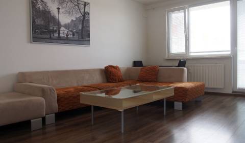 2 szobás lakás, Nobelovo nám., kiadó, Bratislava - Petržalka, Szlováki