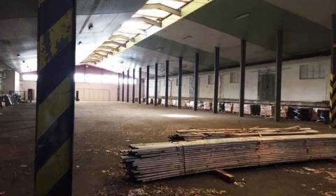 Raktárak és ipari épületek, Strojnícka, kiadó, Prešov, Szlovákia