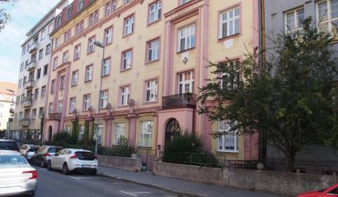 Kiadó 1 szobás lakás, 1 szobás lakás, Klemensova, Bratislava - Staré M