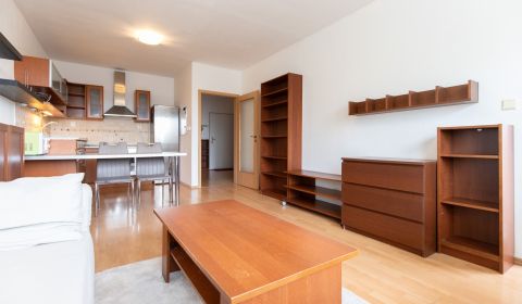 Kiadó 2 szobás lakás, 2 szobás lakás, Vrakunská cesta, Bratislava - Ru