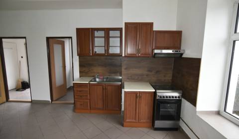 Kiadó 2 szobás lakás, 2 szobás lakás, Komárno, Szlovákia