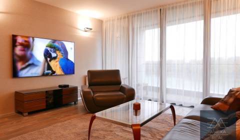 3 szobás lakás, Pribinova, kiadó, Bratislava - Staré Mesto, Szlovákia
