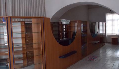 Kiadó Üzlethelység, Üzlethelység, Farská, Nitra, Szlovákia