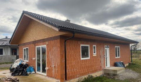 Eladó Családi ház, Családi ház, Horovce, Púchov, Szlovákia