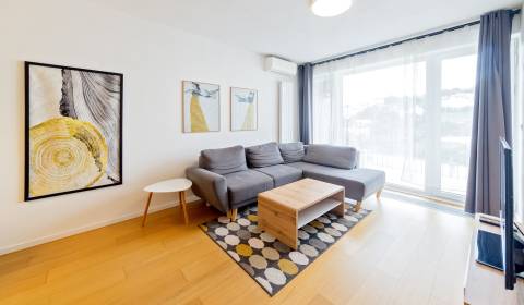 Kiadó 2 szobás lakás, 2 szobás lakás, Svätovavrinecká, Bratislava - No