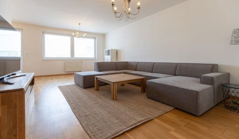 Kiadó 3 szobás lakás, 3 szobás lakás, Pažítková, Bratislava - Ružinov,