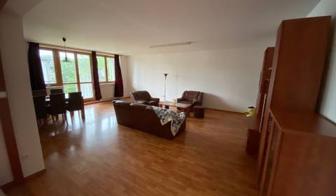 4 szobás lakás, Kysucká, kiadó, Bratislava - Staré Mesto, Szlovákia