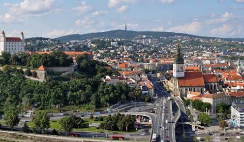 Vásárlás 4 szobás lakás, Bratislava - Staré Mesto, Szlovákia