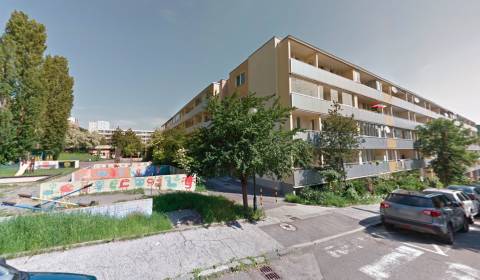 1 szobás lakás, Suchohradská, eladó, Bratislava - Karlova Ves, Szlovák