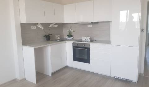 3 szobás lakás, Martinčekova, eladó, Bratislava - Ružinov, Szlovákia