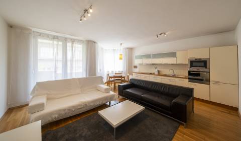 2 szobás lakás, Kýčerského, kiadó, Bratislava - Staré Mesto, Szlovákia