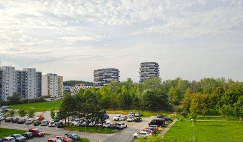 3 szobás lakás, Pri kríži, eladó, Bratislava - Dúbravka, Szlovákia