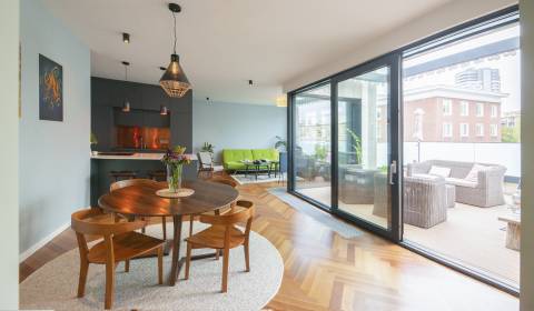 Kiadó 3 szobás lakás, 3 szobás lakás, Mýtna, Bratislava - Staré Mesto,