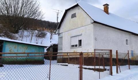 Családi ház, eladó, Prievidza, Szlovákia