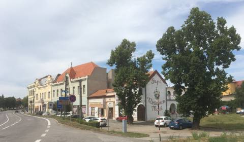Eladó Üzlethelység, Üzlethelység, SNP, Levice, Szlovákia