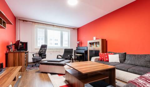 3 szobás lakás, Húskova, eladó, Košice - Sídlisko KVP, Szlovákia