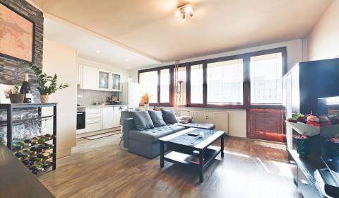 Kiadó 3 szobás lakás, 3 szobás lakás, Kysucká, Košice - Západ, Szlovák