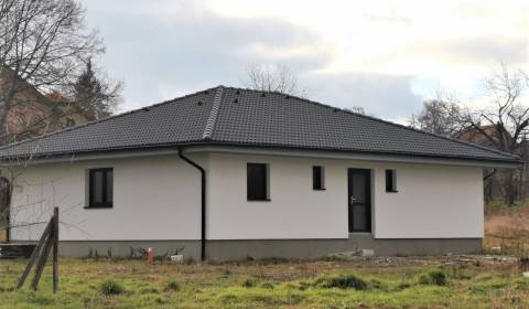 Családi ház, eladó, Bánovce nad Bebravou, Szlovákia