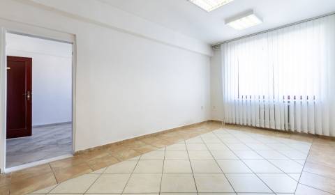 Irodahelység, Tomášikova, kiadó, Košice - Sever, Szlovákia