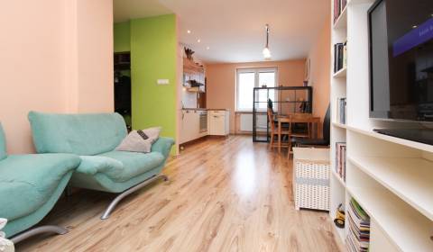3 szobás lakás, Trebišovská, kiadó, Bratislava - Ružinov, Szlovákia