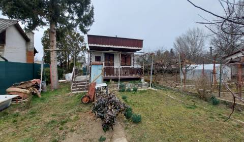 Nyaraló, Kvitnúci ostrov, eladó, Nové Zámky, Szlovákia