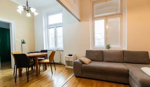 Kiadó 3 szobás lakás, 3 szobás lakás, Leškova, Bratislava - Staré Mest