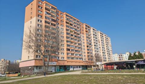2 szobás lakás, Hálova, eladó, Bratislava - Petržalka, Szlovákia