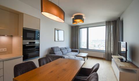 2 szobás lakás, Továrenská cesta, kiadó, Bratislava - Staré Mesto, Szl