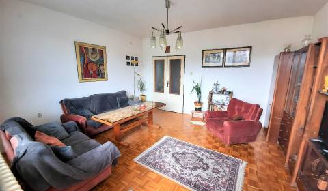 3 szobás lakás, Biringerova, eladó, Nitra, Szlovákia