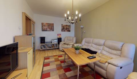 3 szobás lakás, Púpavová, eladó, Bratislava - Karlova Ves, Szlovákia