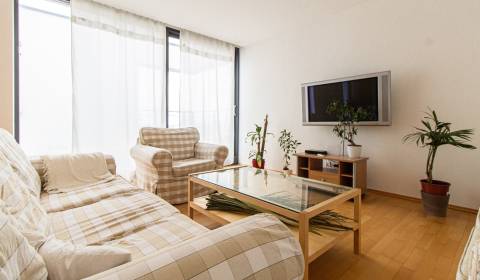 2 szobás lakás, Tupého, kiadó, Bratislava - Nové Mesto, Szlovákia