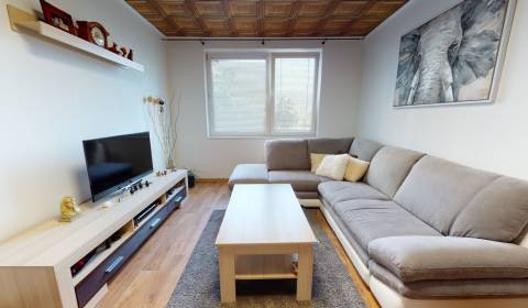 3 szobás lakás, Svätoplukova, eladó, Pezinok, Szlovákia