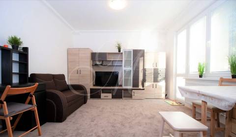 Kiadó 2 szobás lakás, 2 szobás lakás, Haburská, Bratislava - Ružinov, 