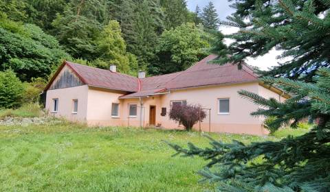 Családi ház, ., eladó, Žarnovica, Szlovákia